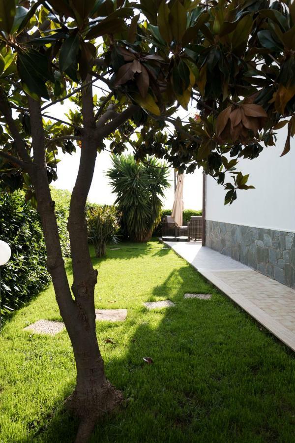 L'Oasi Di Giorgia Bed & Breakfast Cittadella del Capo Ngoại thất bức ảnh