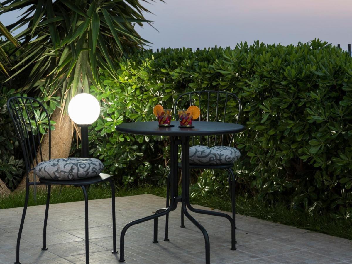 L'Oasi Di Giorgia Bed & Breakfast Cittadella del Capo Ngoại thất bức ảnh