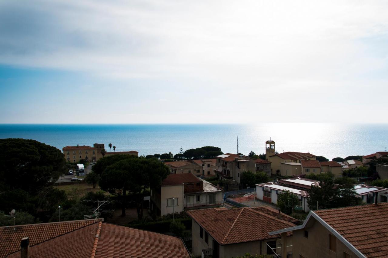 L'Oasi Di Giorgia Bed & Breakfast Cittadella del Capo Ngoại thất bức ảnh
